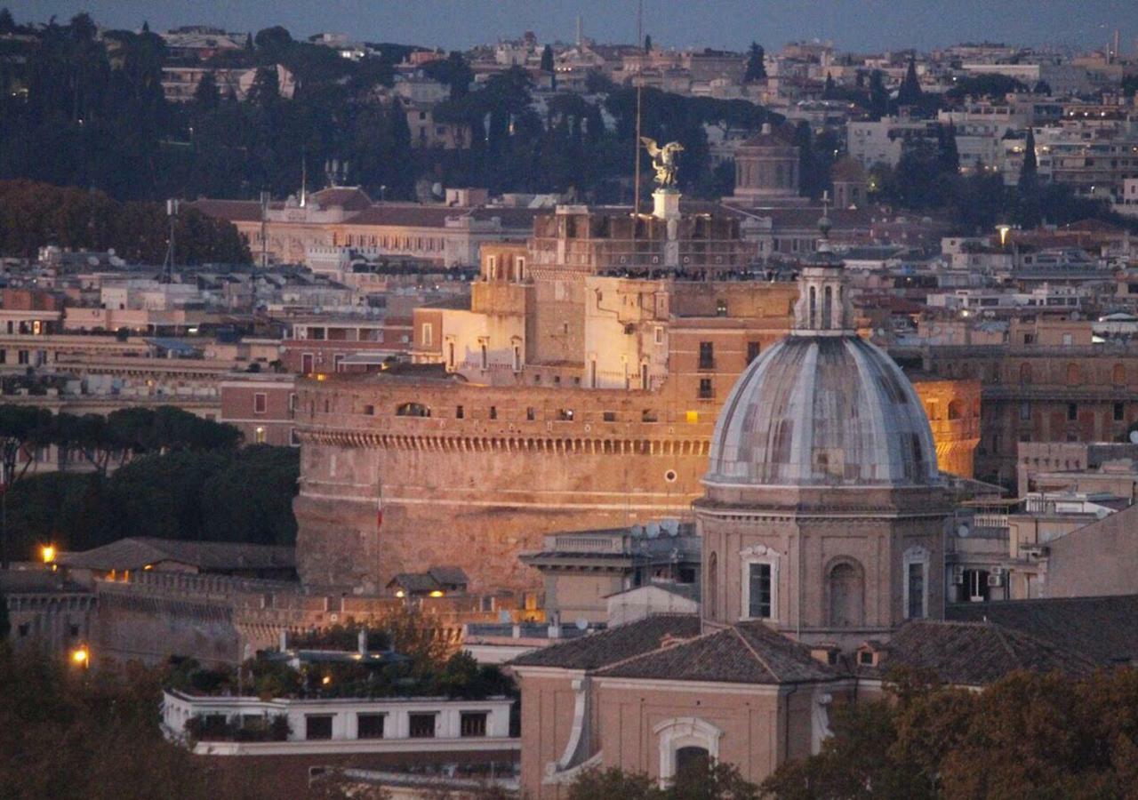 Vatican In The Moonlight Apartment Рим Экстерьер фото