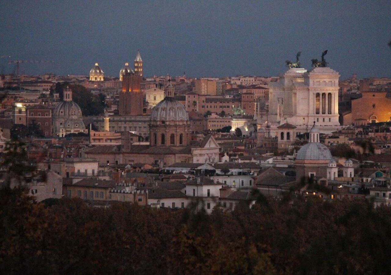 Vatican In The Moonlight Apartment Рим Экстерьер фото